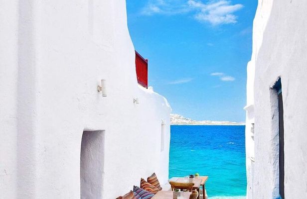 Mykonos tour: Private highlights Tour with a Local
