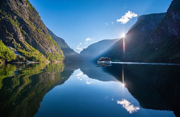 Private Guided Tour to Oslo Nærøyfjord Cruise and Flåm Railway