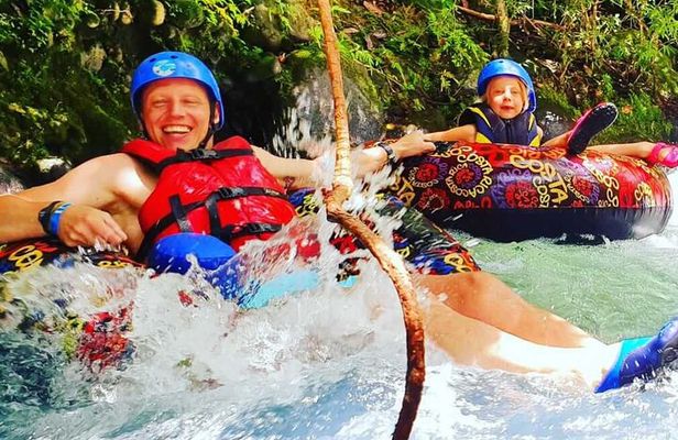Private Rio Celeste Tubing & Sloth Trail from Guanacaste