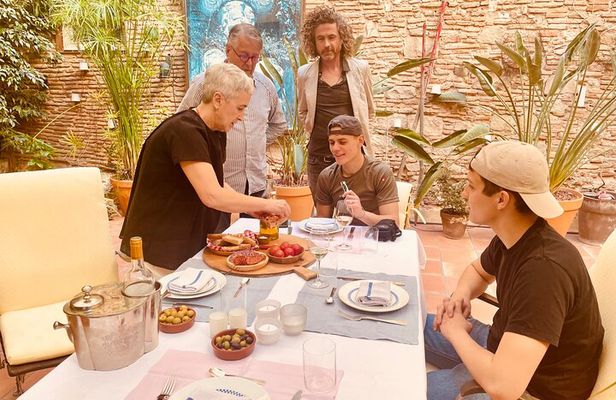 Exclusive Gastronomic Experience with Renowned Chef