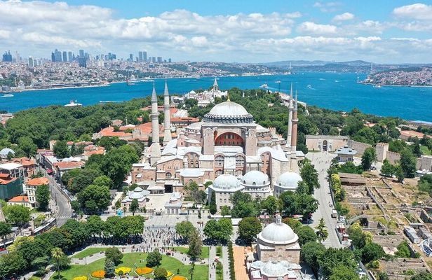Private Hagia Sophia Sultanahmet Blue Mosque Cistern Bazaar Tour