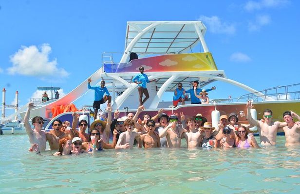 Party on the Parasailing boat in Punta Cana