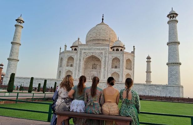 3-Day Golden Triangle Luxury Tour from Delhi to Agra and Jaipur