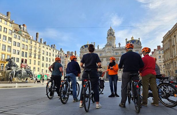 3h - Electric Bike Tour of Lyon with a Local Guide