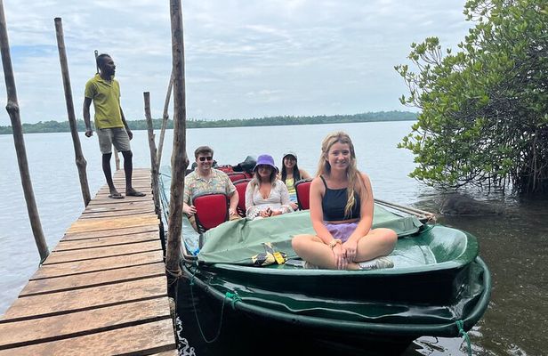 Galle fort with river safari Day tour from Negombo 