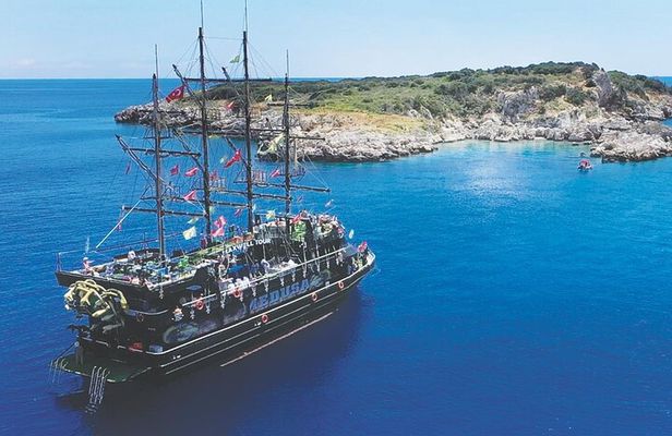 Kemer Pirate Boat Tour with Lunch & Transfer