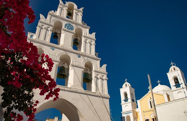 Revisit History and Explore Traditional Villages in Santorini
