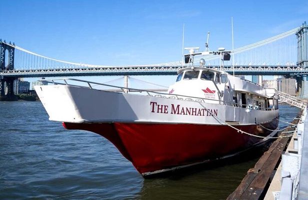 Liberty Sightseeing Cruise and Manhattan Top Sights Walking Tour