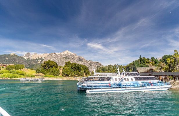 Blest Port and Cantaros waterfalls with Frias Lake Tour