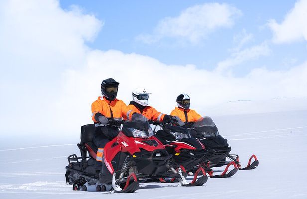Snowmobiling on Langjökull Glacier from Geysir Area