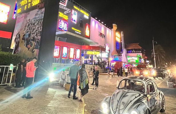 Private VW Beetle Cancun by Night Local Culture&History Food Tour