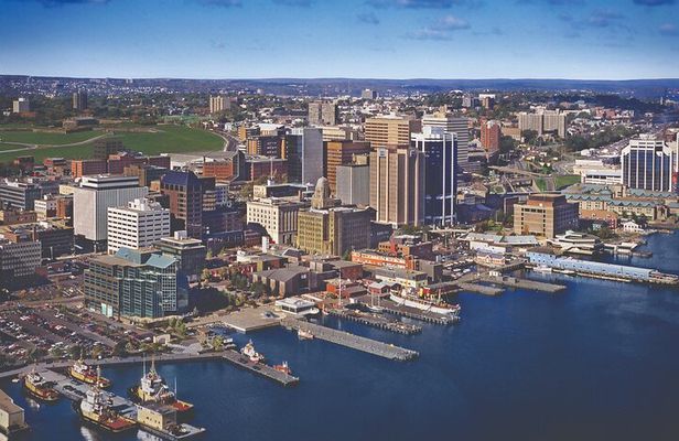 Halifax Waterfront Discovery Tour by Foot 
