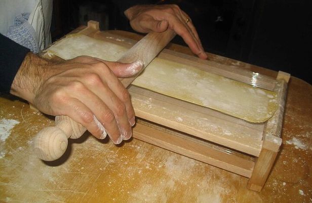 Hands-on Experience Cooking Class in Home Kitchen in Cortona
