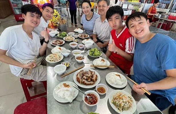 Da Nang free motorbike and food tour