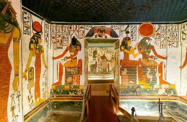 2 Days Private Guided tour King's Valley king Tut tomb Light Show