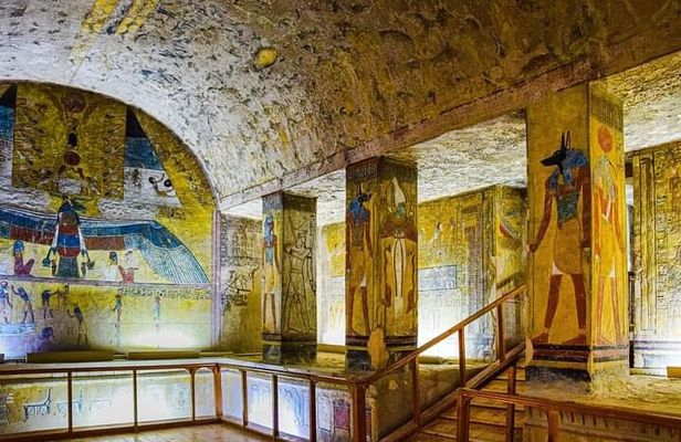 Private Luxor Day Tour Valley of the kings king Tut tomb and More