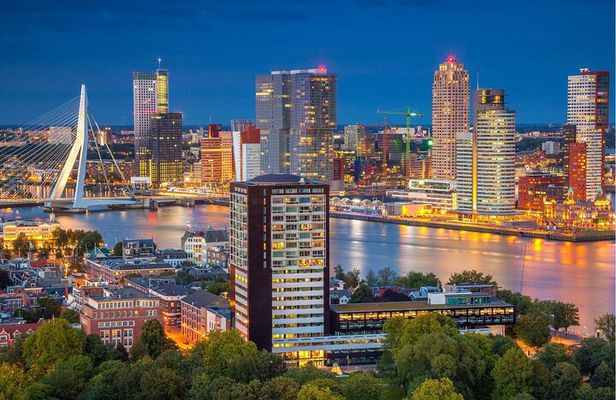 Guided Tour to Rotterdam and Delft and Places Around Amsterdam