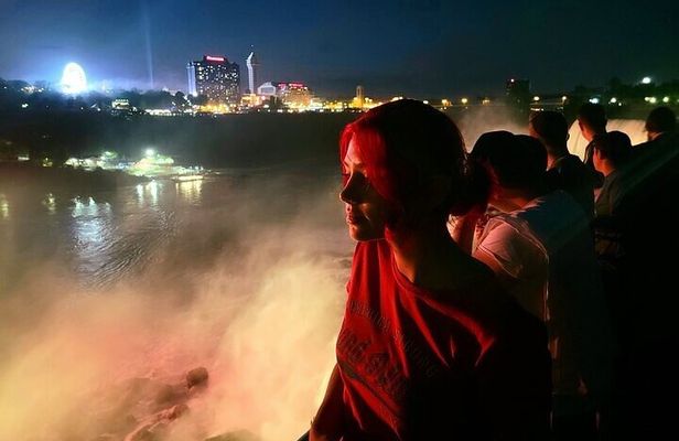Sunset Tour of Niagara Falls State Park with Falls Illumination 