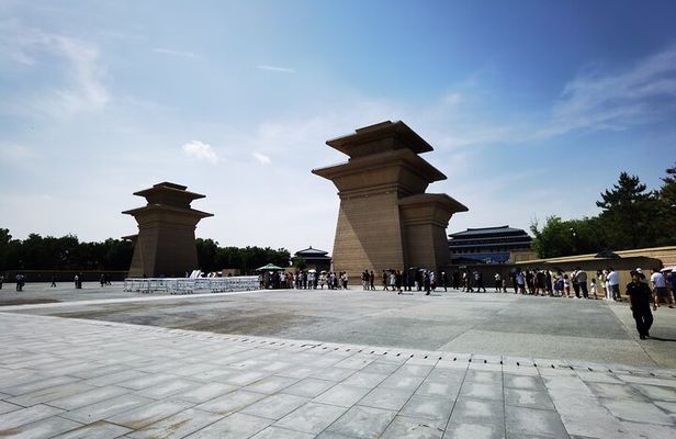 Shaanxi History Museum Qin-Han Branch English guide service