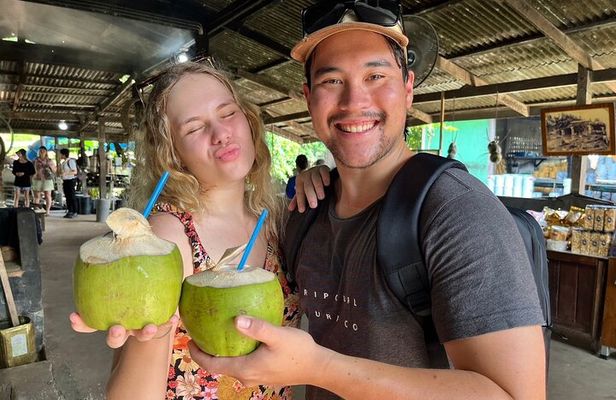 Floating Market & Railway Market Private Tour