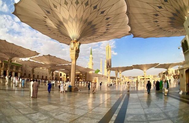 Madinah Ziyarats: Holy Places Visit
