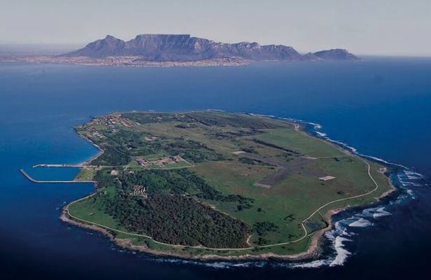 Robben Island Ferry Ticket &Guided Prison Tour with Pick-up& back
