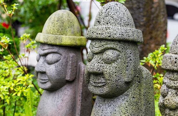 Jeju Essence Private Tour: Culture, Peaks & Caves