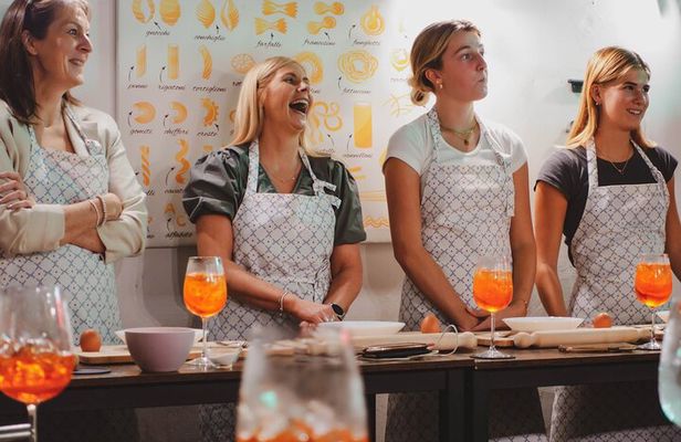 Rome Tipsy Cooking Class: Make Pasta & Taste 3 Spritz Cocktails
