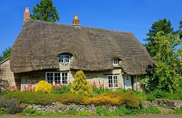 Bath and Cotswolds Guided Tour from London