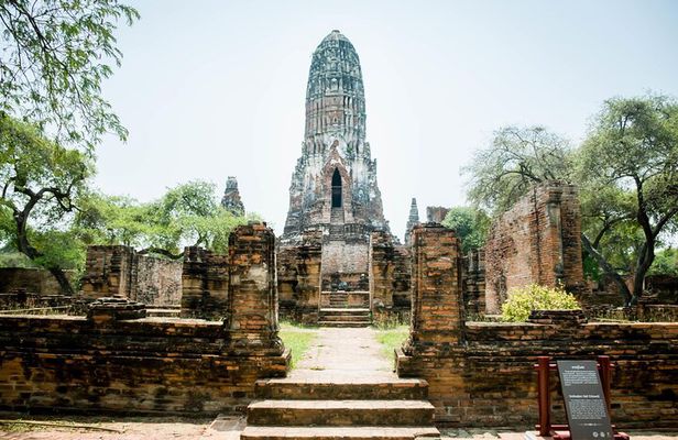 Ayutthaya Three Temple Tour with Scenic Boat Ride