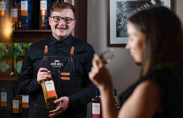 Barrel-top whisky tasting in St Andrews
