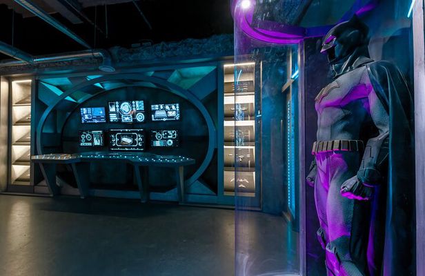 Batman Escape Game in Paris : Welcome to Gotham City !