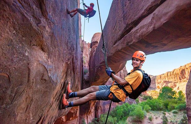 Canyoneering Morning Glory Arch