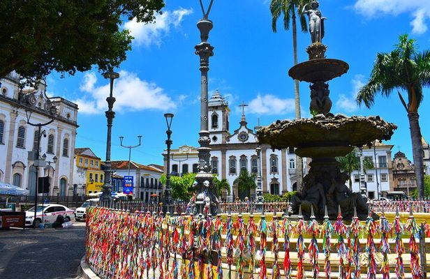 Salvador City Tour from Praia do Forte privat SUV daytour