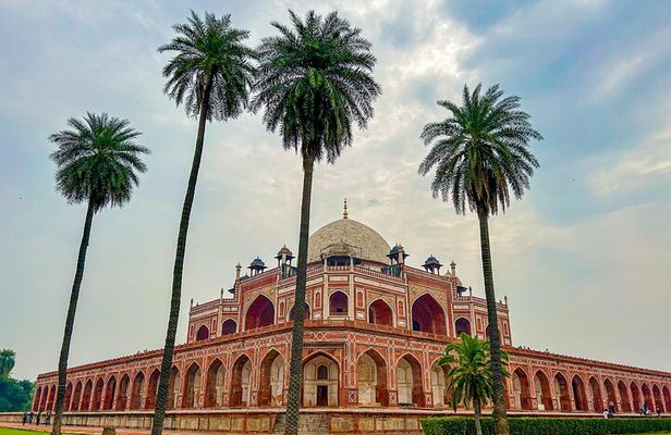 The Best of Old and New Delhi: Full-Day Private Exploration