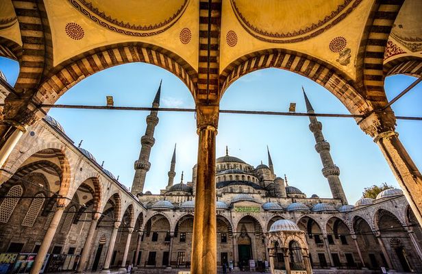 Top Highlights of Istanbul: Luxury Private Day Tour