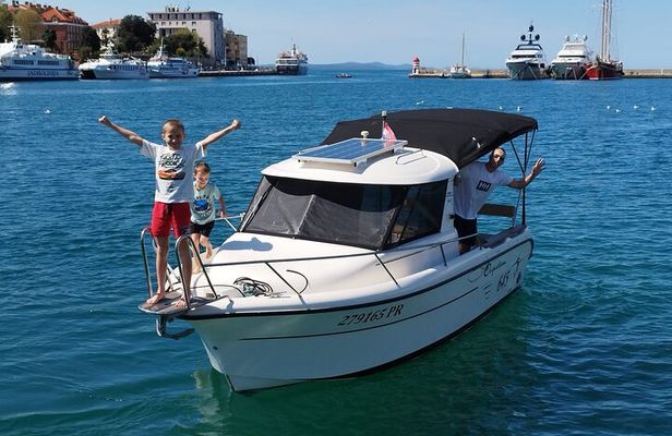 Zadar-Guided Islands Boat Tour with Drinks and Snorkeling