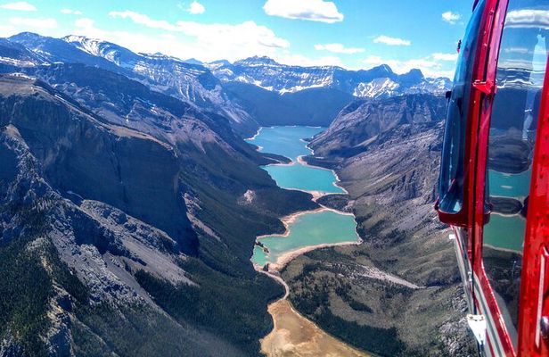 30 Minute Helicopter Tour over Lake Minnewanka, Banff