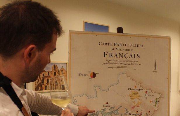 Pairings between French wines and cheeses, including champagne