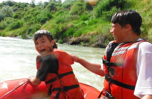 Red Canyon River Trips 7 Mile Whitewater Rafting 9am Daily
