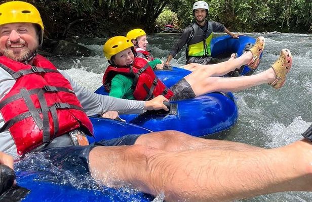 Tubing in Rio Celeste: floating aventure in nature
