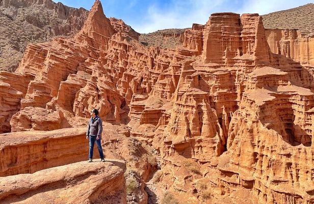 1 Day to Burana Tower, Kok Moinok Canyon, Hot Springs