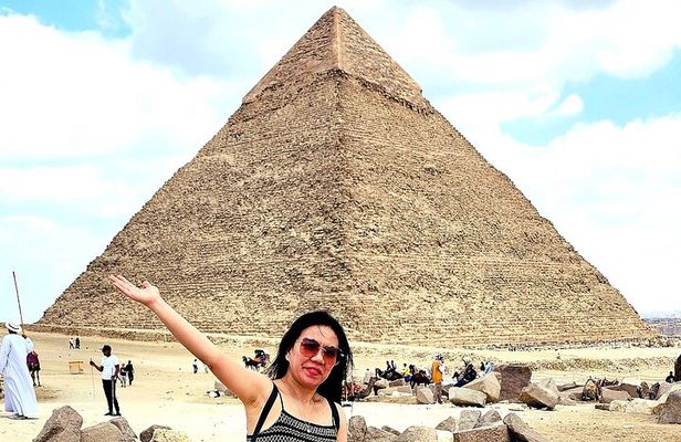Giza Pyramids ,Camel Ride & Dinner Show Private Tour 