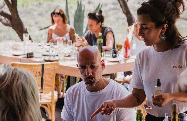 Winery Salentein + Gourmet Lunch in Ruda.Transfer included