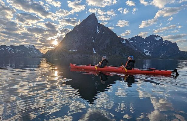 Midnight Sun Kayak in Reinefjord (3 hours)