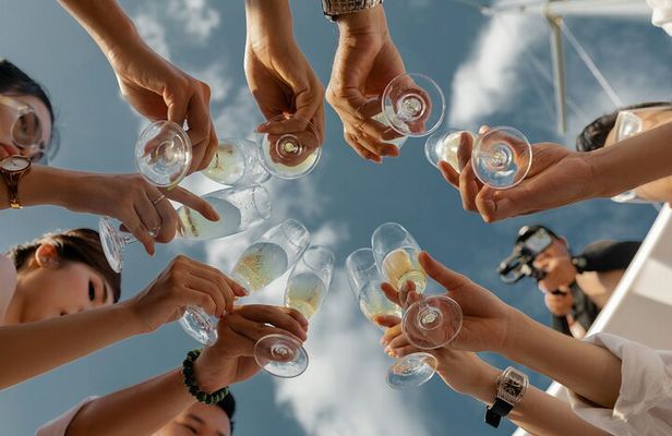 Unlimited Wine & Champagne Cruise