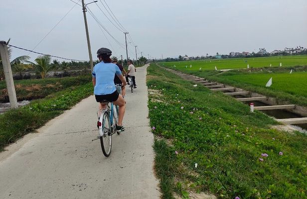 Hoi An Half-Day Bicycle Tour: Visit Herb Village, Row Basket Boat