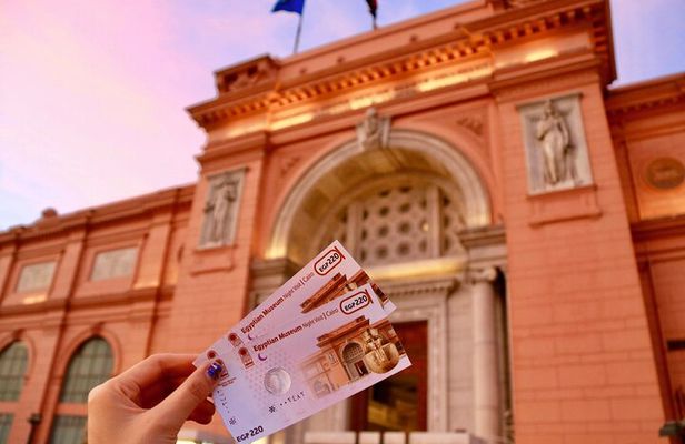 Wonders of Ancient Egypt: Giza Pyramids and The Egyptian Museum