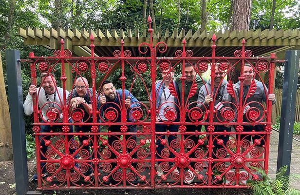 Private Beatles & Beer Bus tour 4 hour with drinks 1-8 people