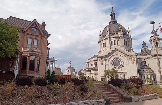 Spirits of Summit Avenue Walking Tour
